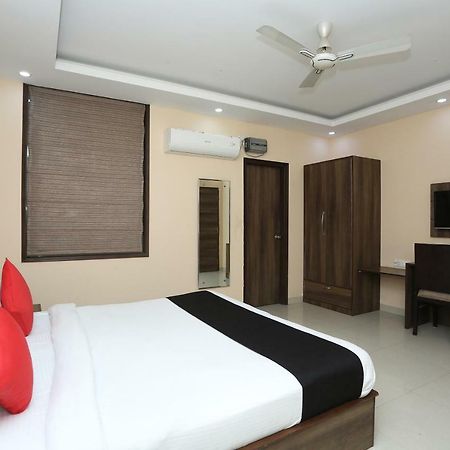 Bilberry Hotel Rewari Ngoại thất bức ảnh