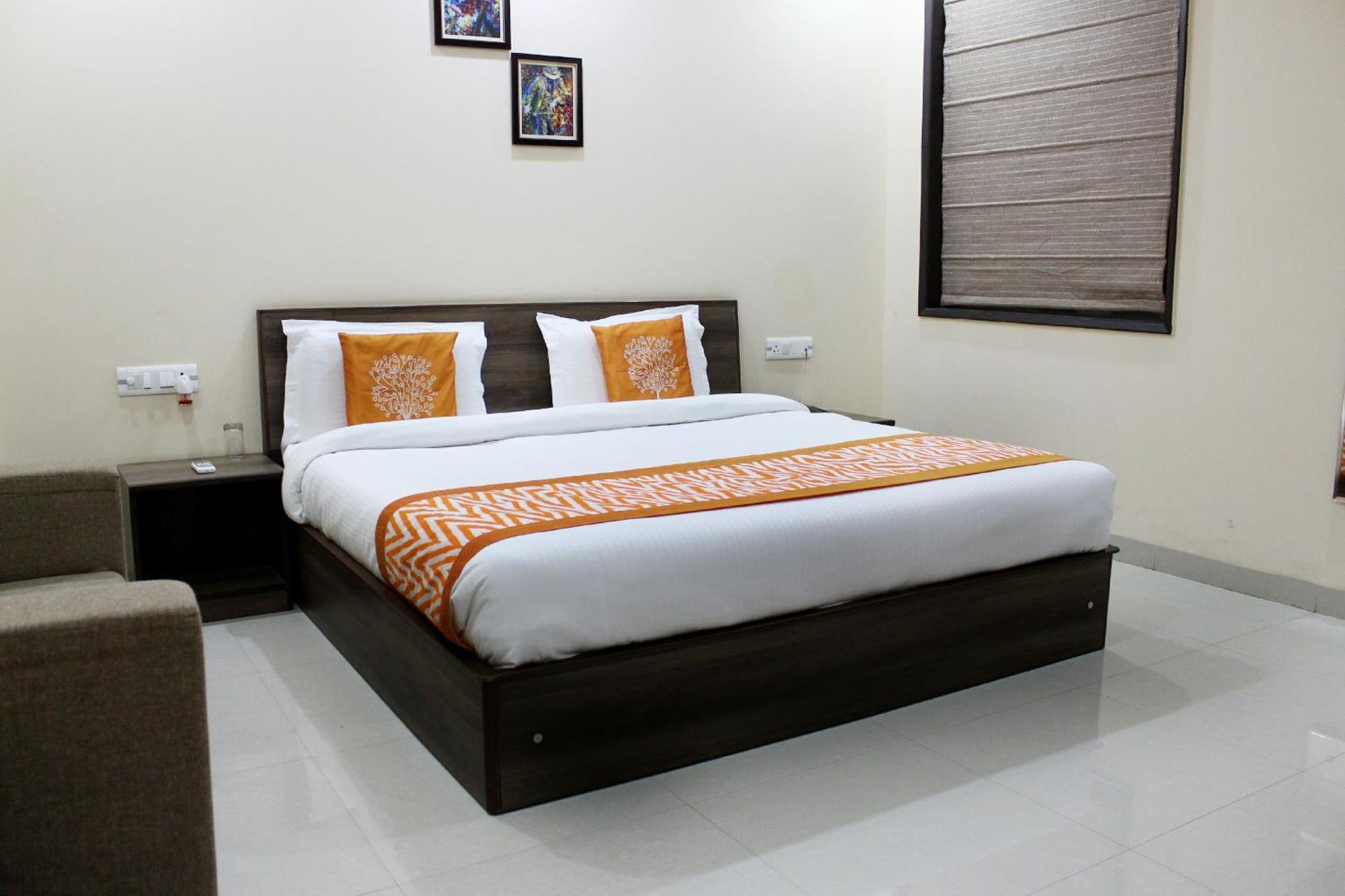 Bilberry Hotel Rewari Ngoại thất bức ảnh