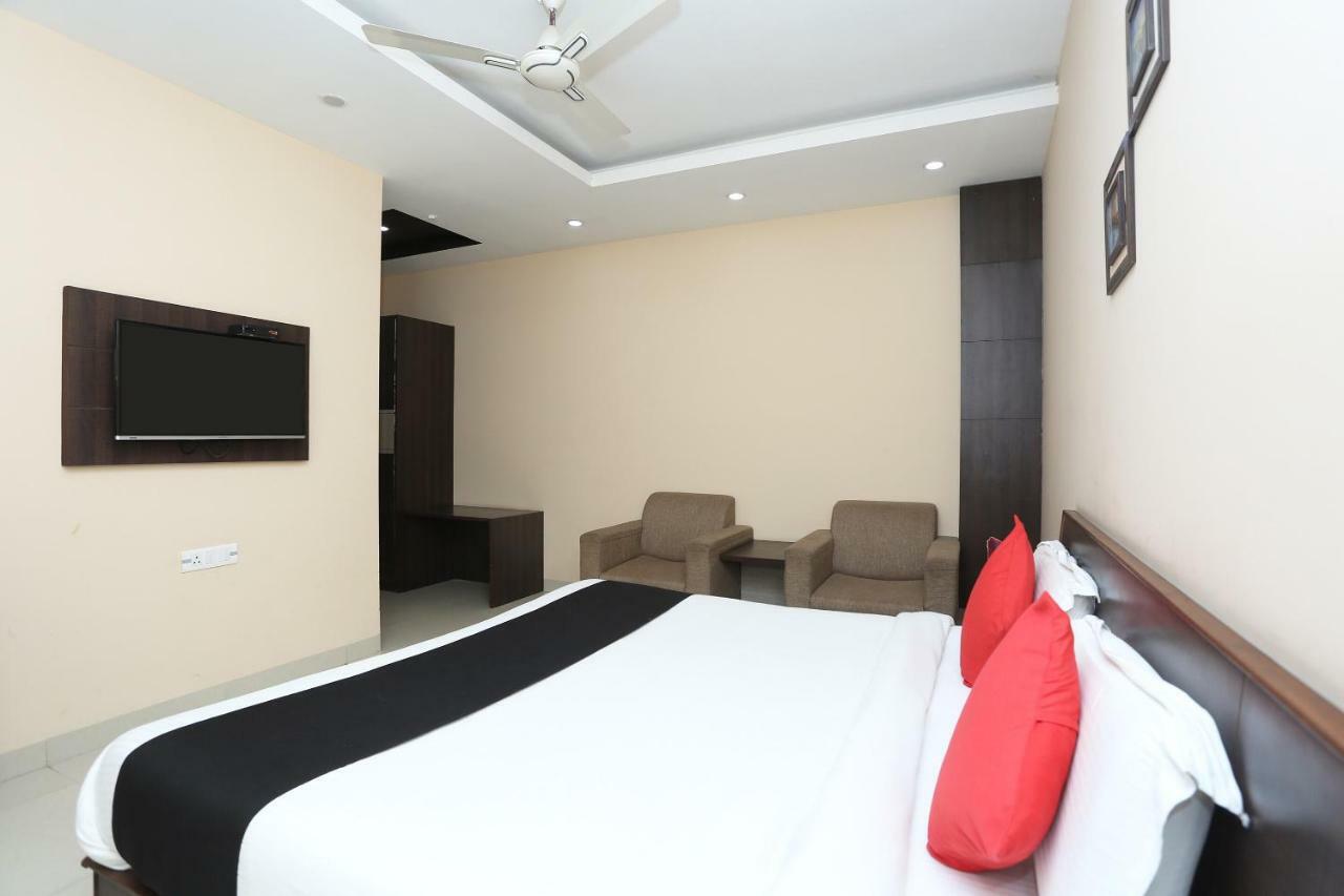 Bilberry Hotel Rewari Ngoại thất bức ảnh