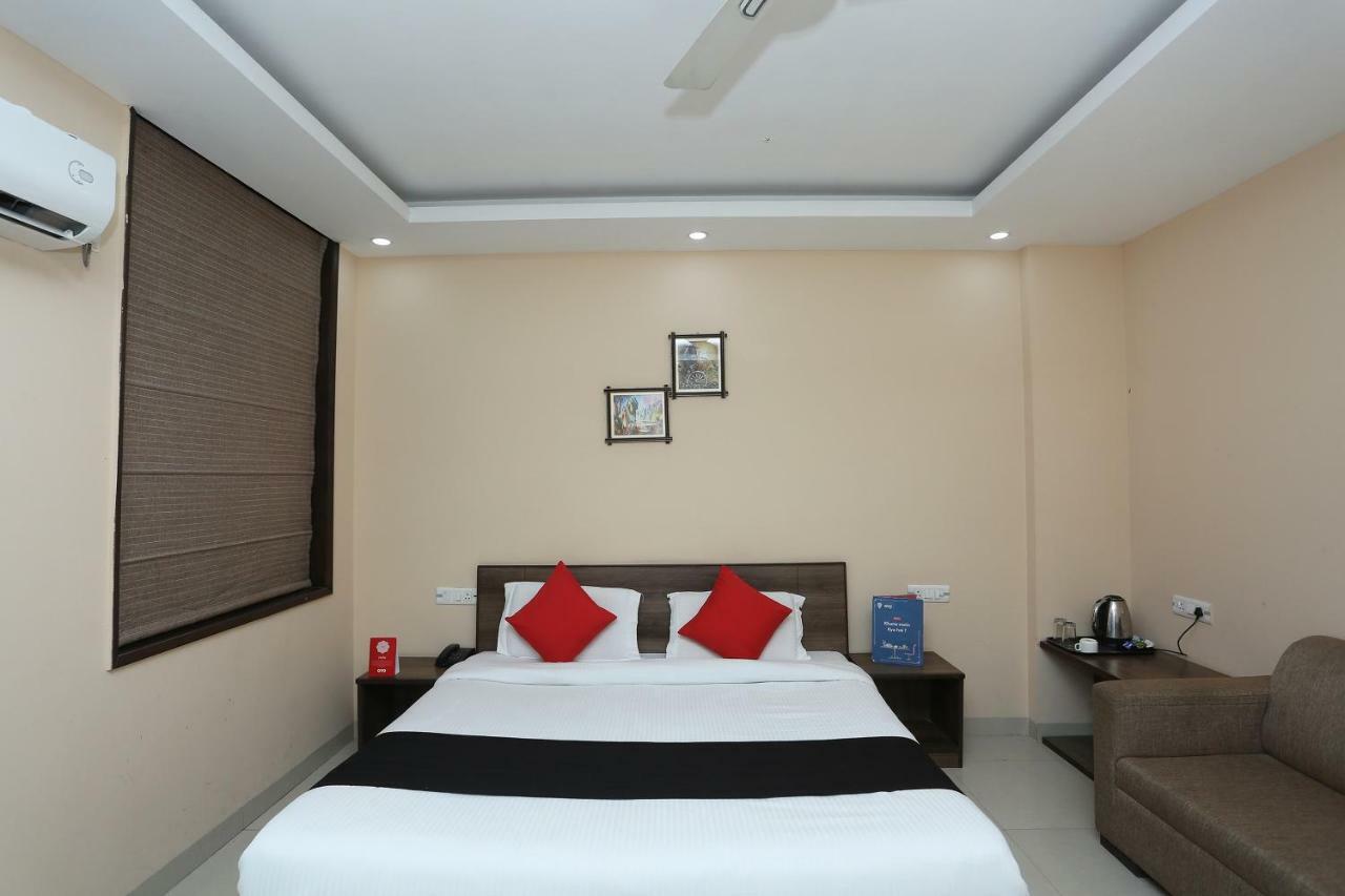 Bilberry Hotel Rewari Ngoại thất bức ảnh