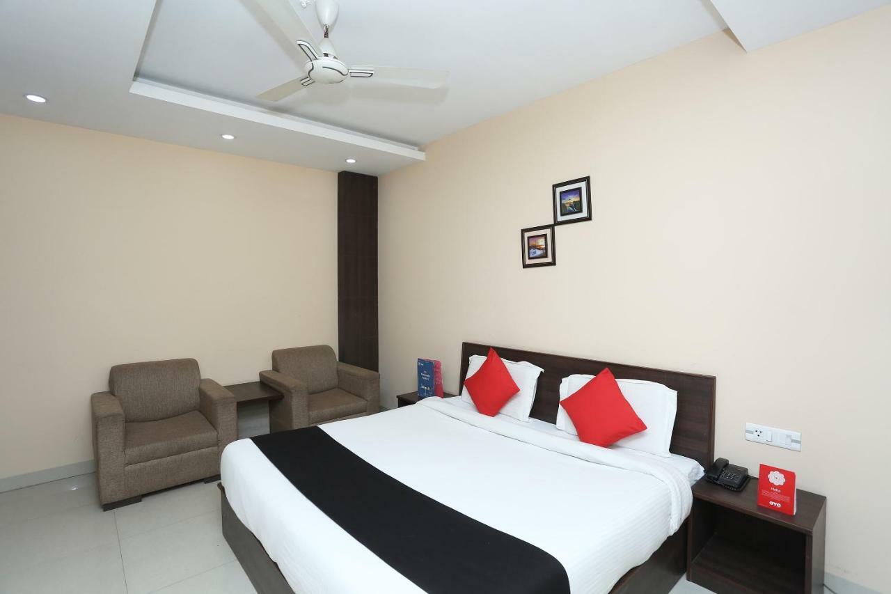 Bilberry Hotel Rewari Ngoại thất bức ảnh